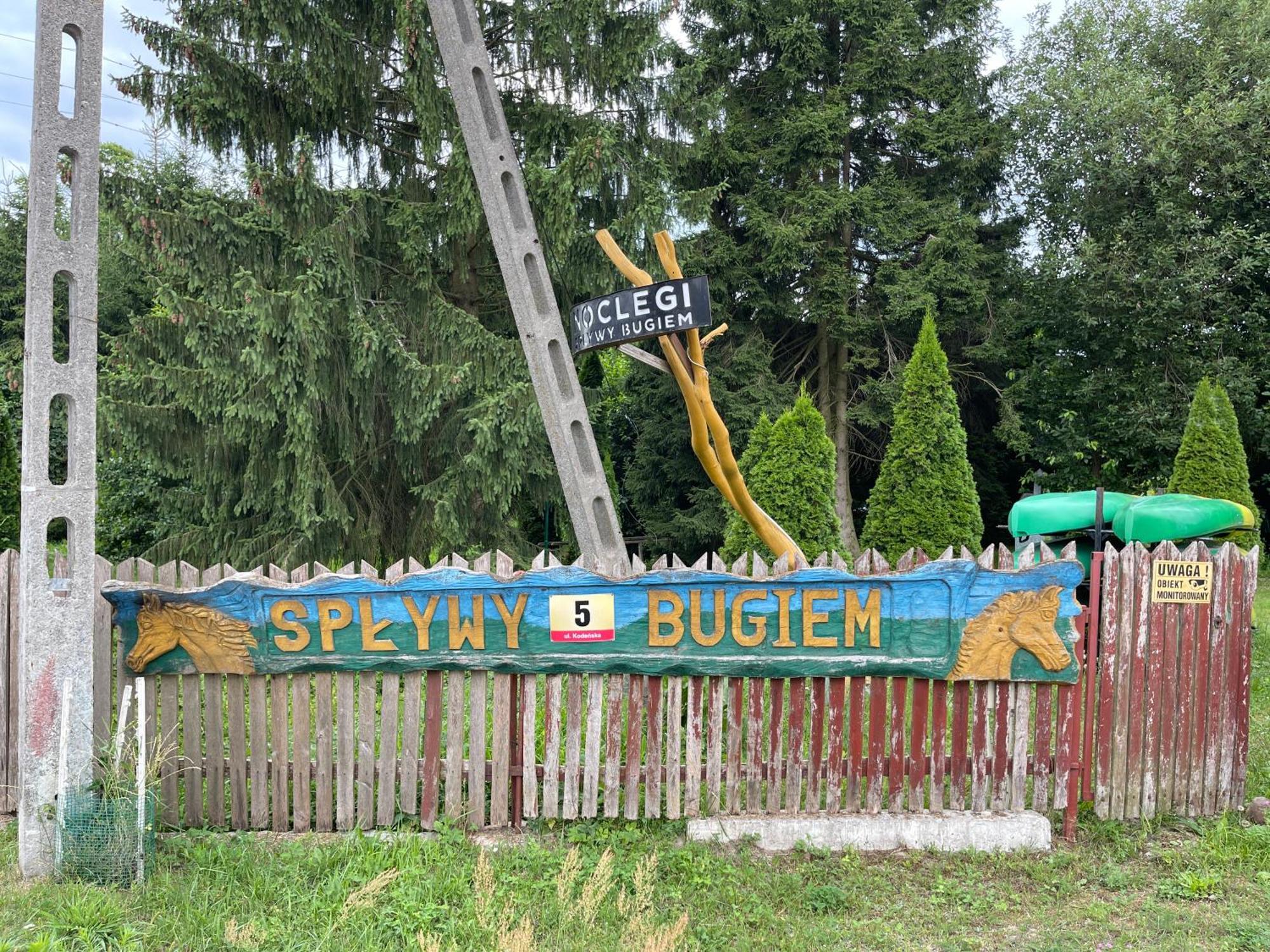 Noclegi-Splywy Bugiem Slawatycze Exterior foto
