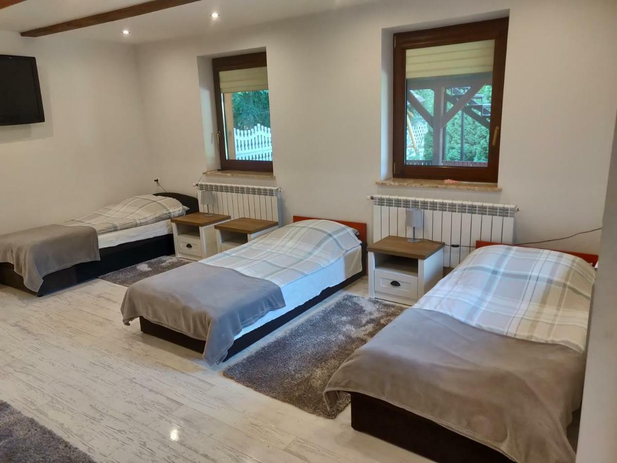 Noclegi-Splywy Bugiem Slawatycze Exterior foto