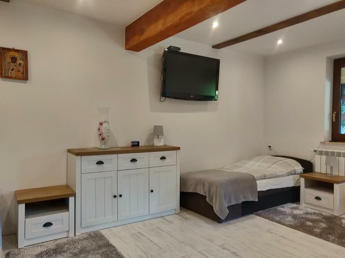 Noclegi-Splywy Bugiem Slawatycze Exterior foto